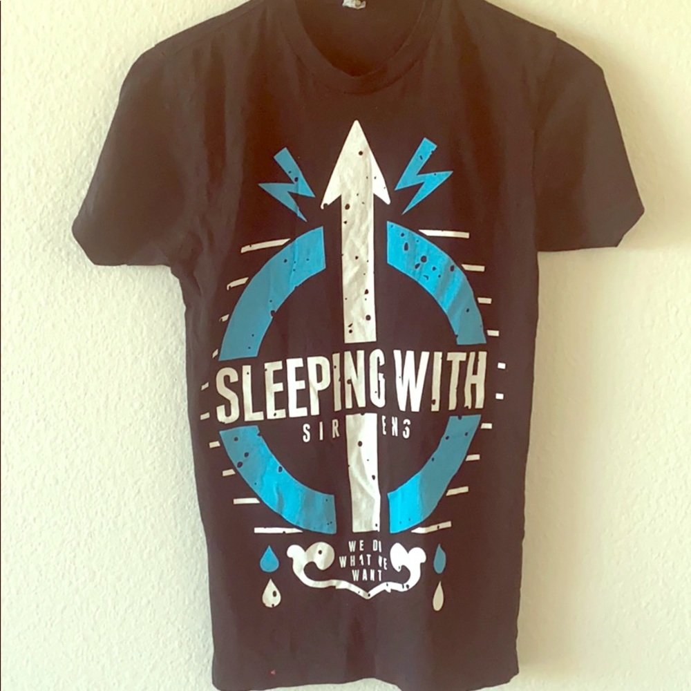 Sleeping with sirens- band tee